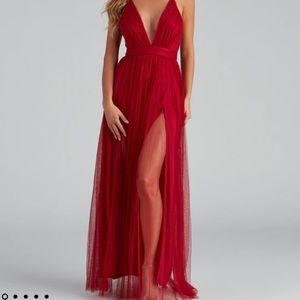 Windsor - Elisabeth Pleated Tulle Small Red Formal Dress